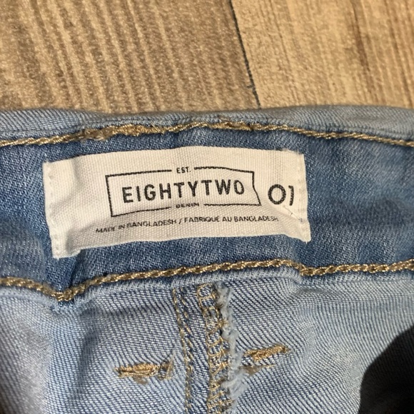 Overalls Style Denim Shorts - Picture 3 of 3